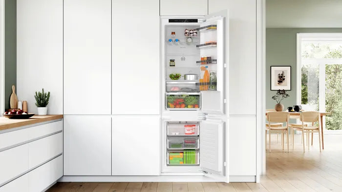 Bosch KIN96VFD0 60/40 Built-In Fridge Freezer - [Free 5-Year Parts & Labour Guarantee]