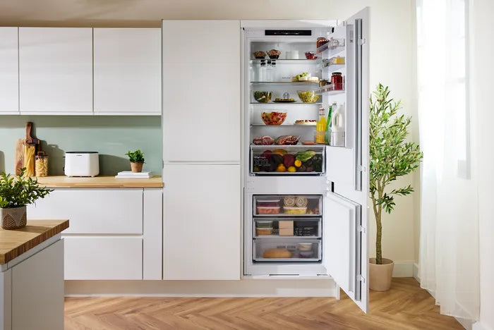 Bosch KBN96NSE1G Series 2 70/30 70cm wide Built-in fridge-freezer [contact store for pricing]