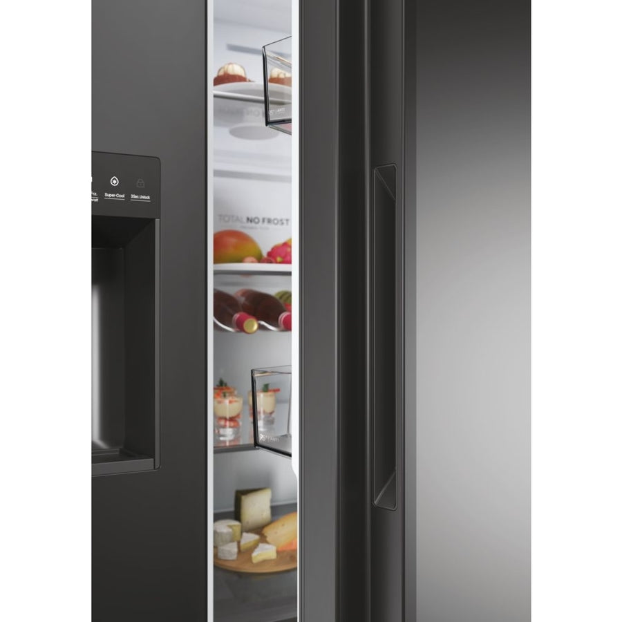 Haier HSW59F18EIPT Plumbed ice & water American style fridge freezer - Black