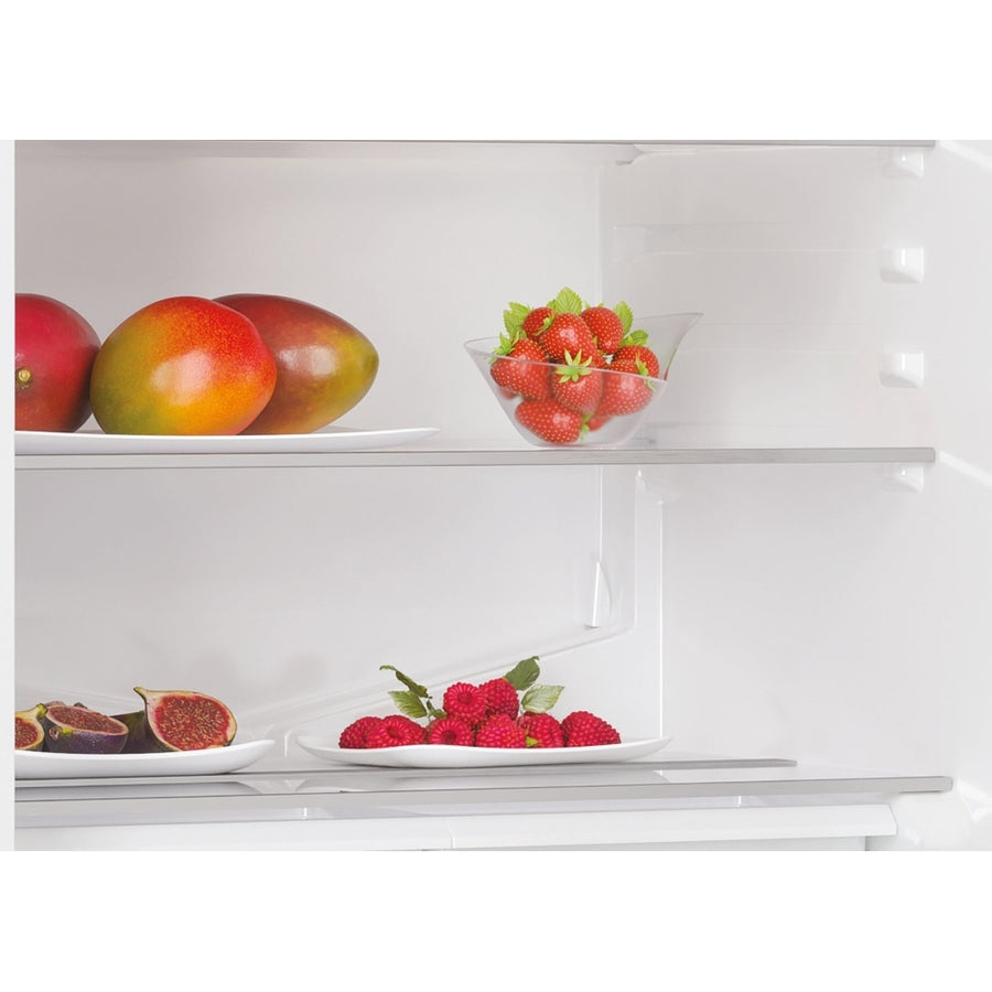 Hoover HOM4SE68EWPK Built-in undercounter fridge with icebox