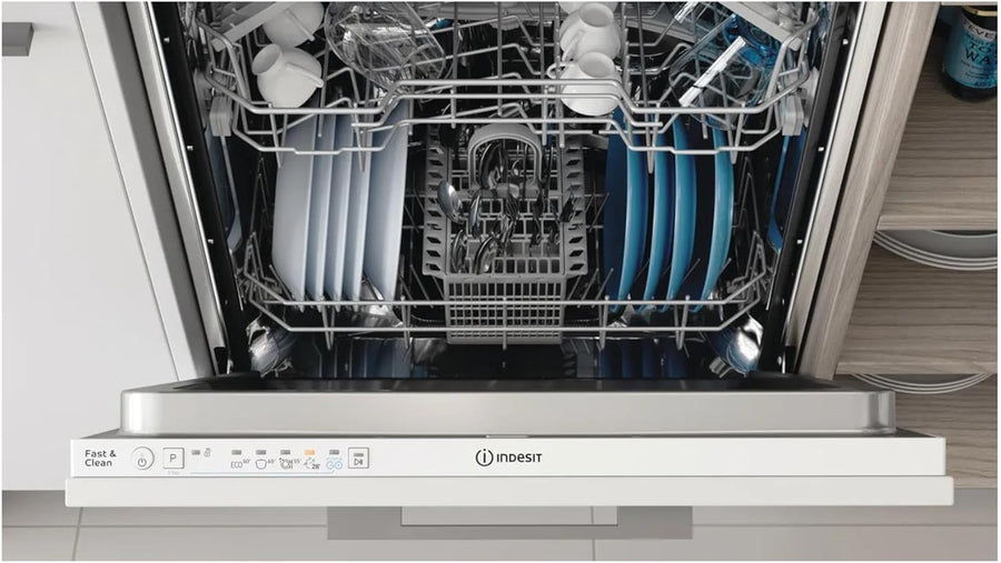 Indesit D2IHL326 14-Place Settings Integrated Dishwasher