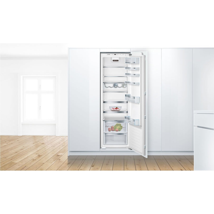 BOSCH BUILT IN FRIDGE WITH 5 YEAR GUARANTEE 