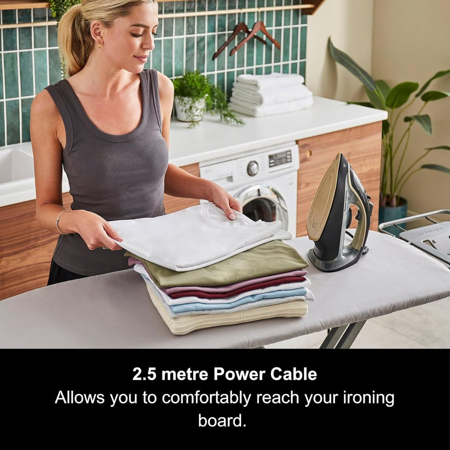 Morphy Richards 300302 Gold Crystal Clear Steam Iron