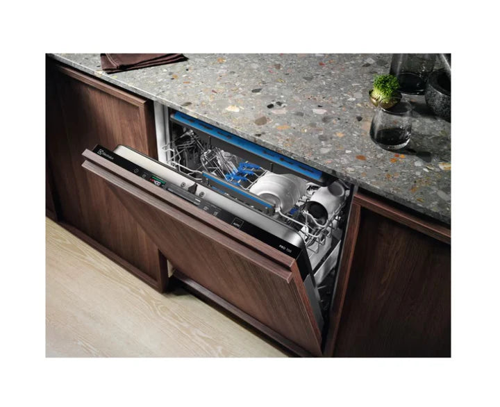 Electrolux EES48410L SateliteClean 14-place integrated dishwasher - Top Rack [LAST ONE - DISPLAY MODEL]