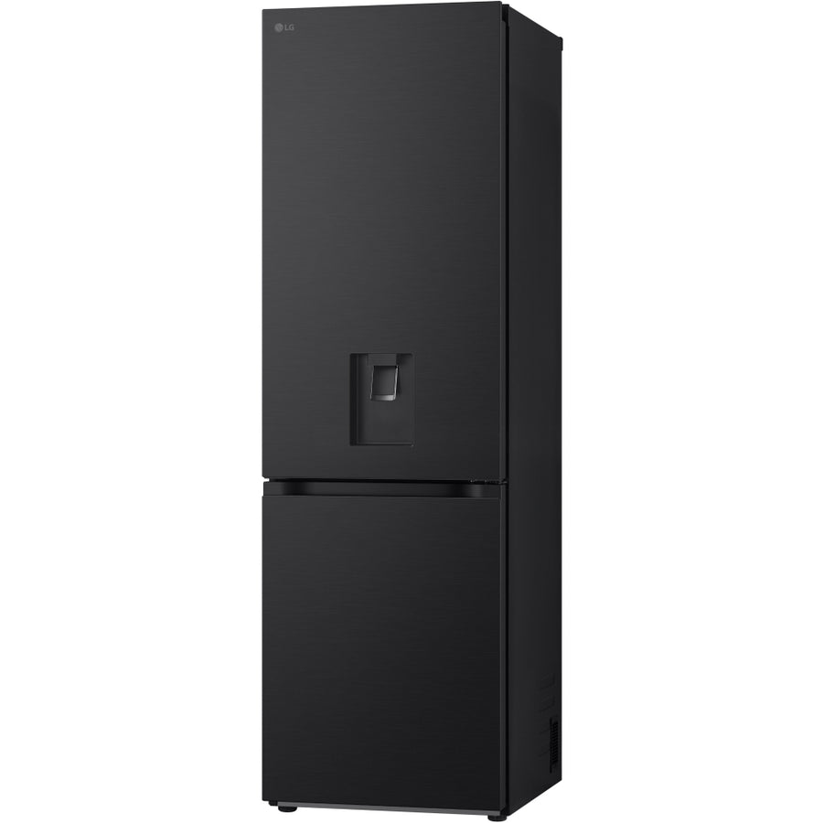 LG GBF3102EEP NatureFresh™ 60/40 total no frost fridge freezer in matte black.