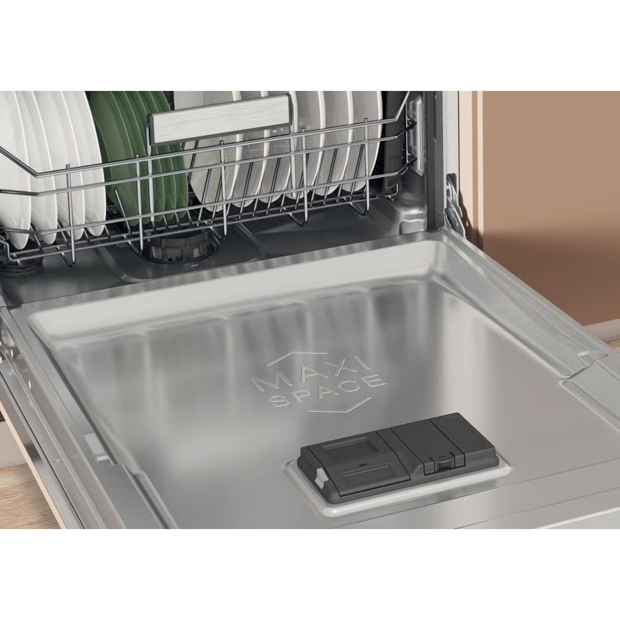 Hotpoint H7IHP42LUK Integrated MaxiSpace 15-place setting dishwasher [top cutlery rack]