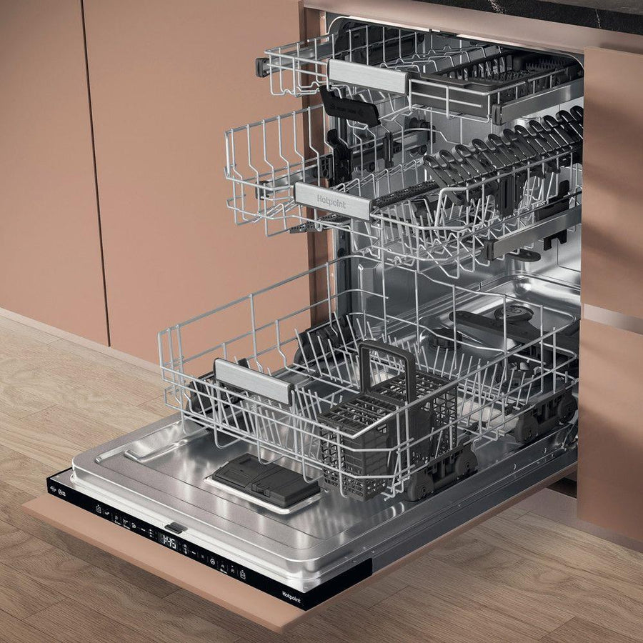 Hotpoint H8IHT59LSUK 14 Place Settings Integrated Dishwasher