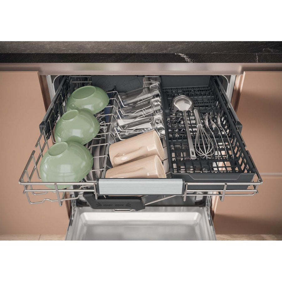 Hotpoint H8IHT59LSUK 14 Place Settings Integrated Dishwasher