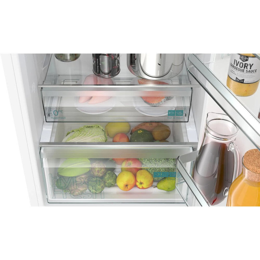 Siemens KG39NXWDFG iQ300 white fridge freezer. Shop Basil Knipe Electrics for Siemens Refrigeration 