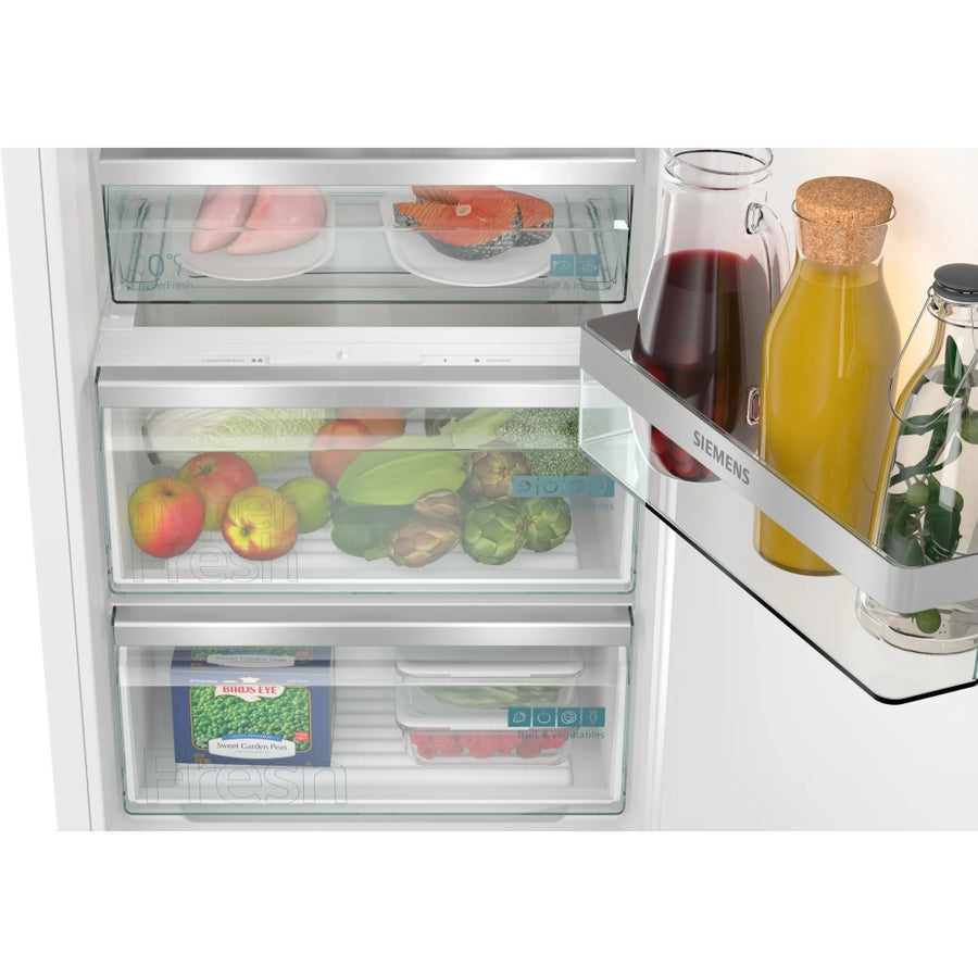 Siemens iQ500 KI81RADD0G Integrated Tall larder Fridge [contact store for pricing]