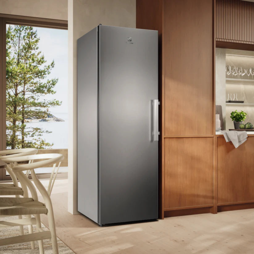 Electrolux LUT6NE28X 600 Series Upright Freezer - Stainless steel