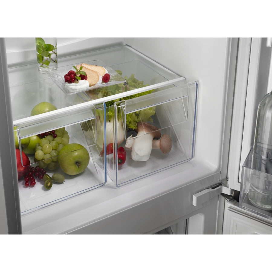 AEG OSC6T185ES TwinTech® 50/50 Built-in fridge freezer [sliding hinge]