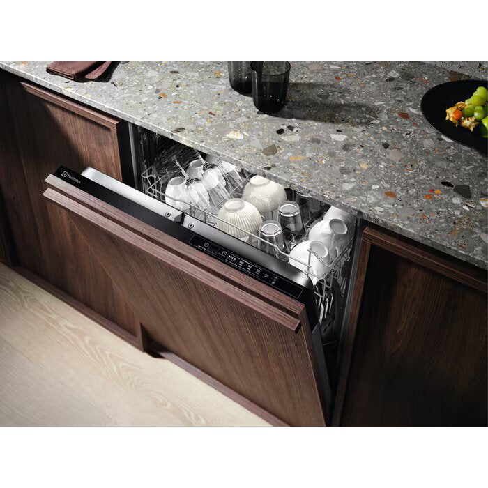 Electrolux KEAF7200L 13-place setting Integrated Dishwasher