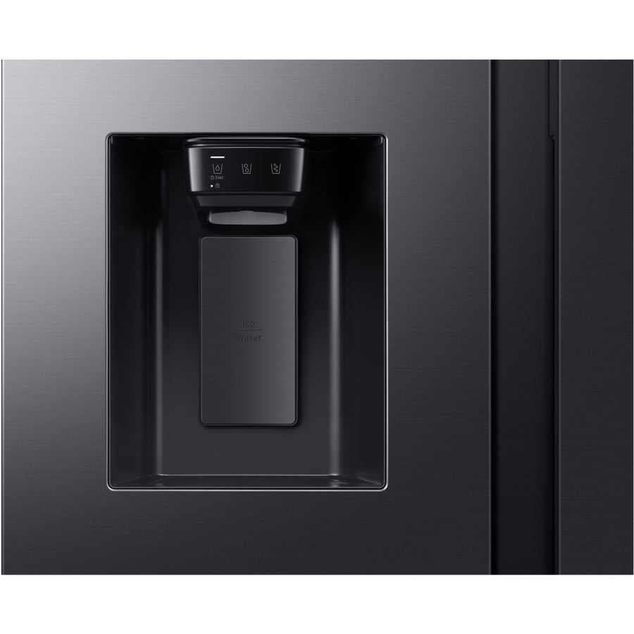 Samsung RS70F64KDFEU Series 6 AI Plumbed American fridge freezer - Black