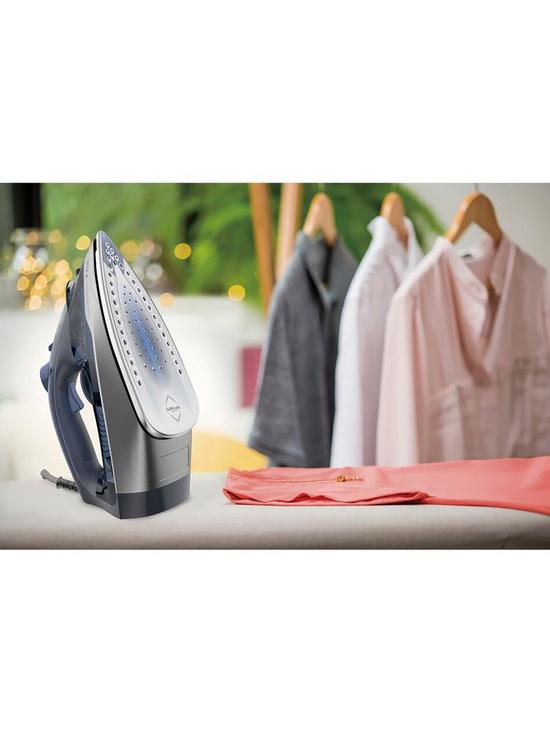 Tefal FV2882 2600watts Steam Iron - Blue & Grey