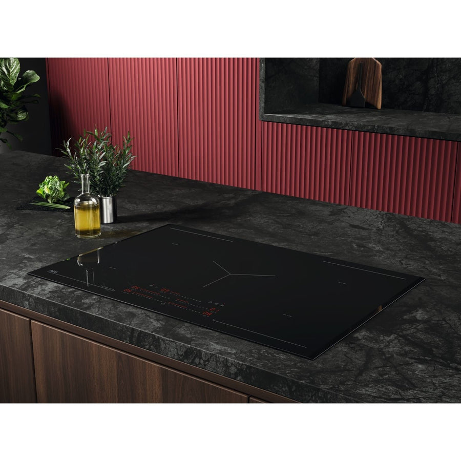 AEG TK85IM00FB 6000 Series 80cm 5 Zone MultiBridge Induction Hob