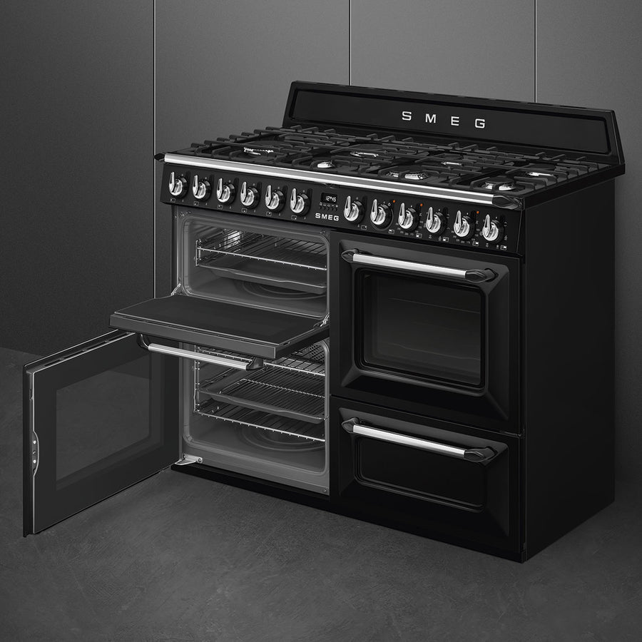 Smeg TR4110BL1 110cm dual fuel Victoria range cooker in black