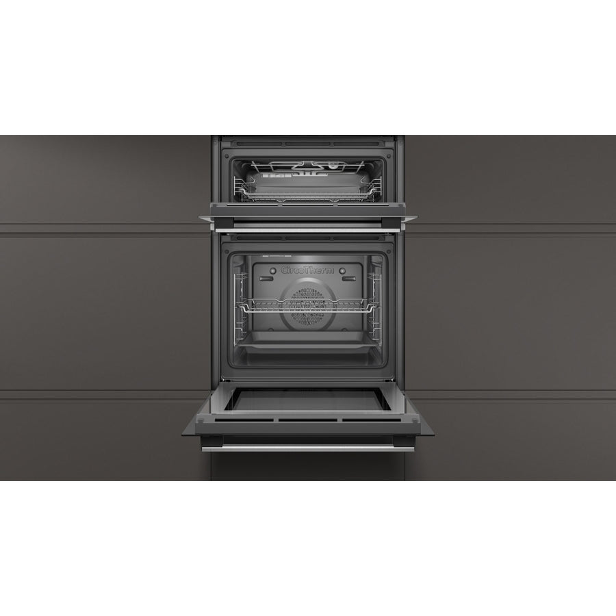 Neff N30 U1GCC0AN0B CircoTherm® Built-In Double Oven In Stainless Steel
