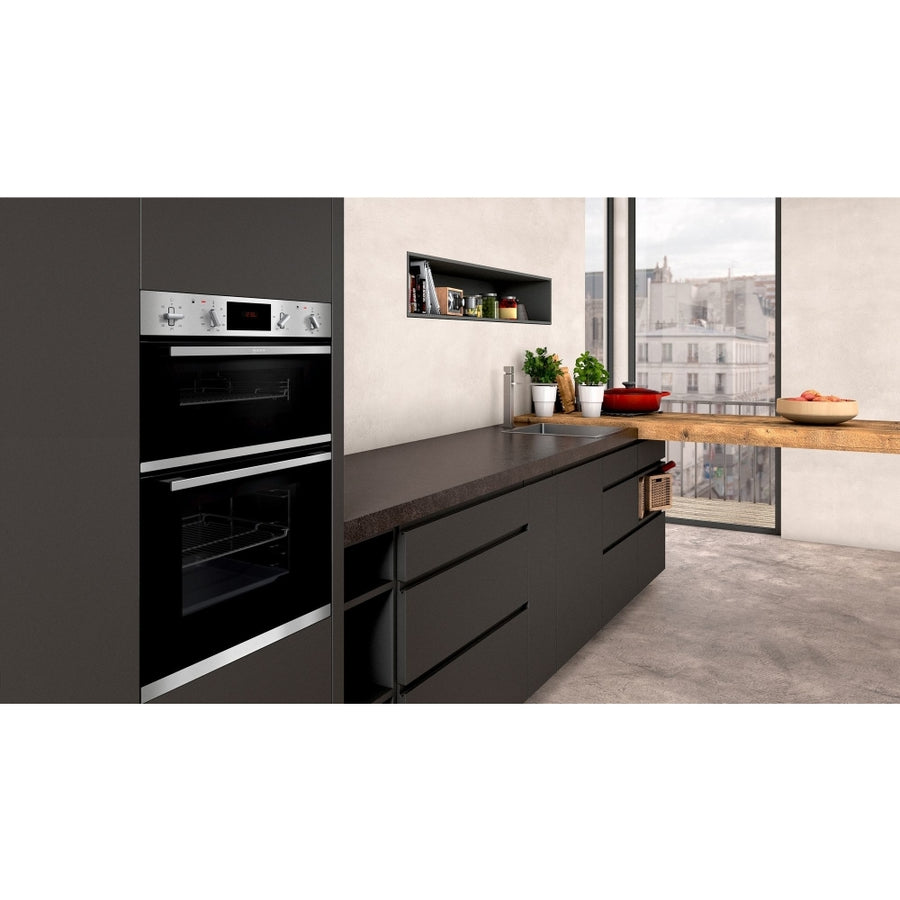 Neff N30 U1GCC0AN0B CircoTherm® Built-In Double Oven In Stainless Steel