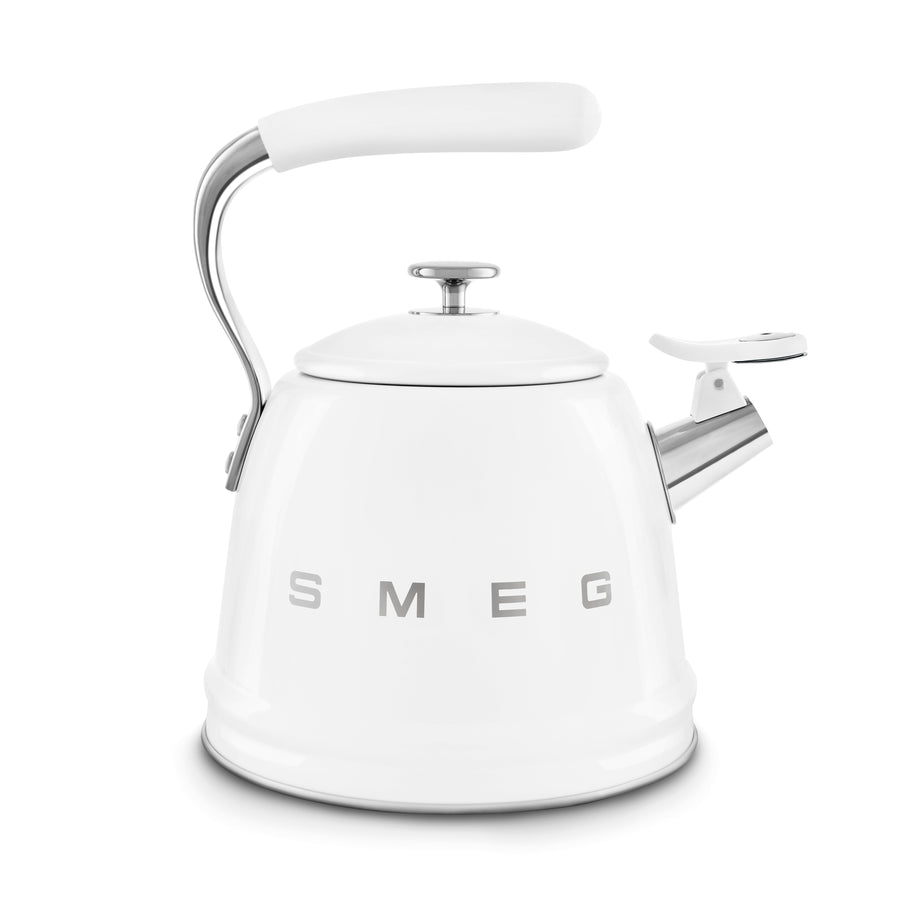 Smeg WKF01WH Retro Style Whistling Kettle - White