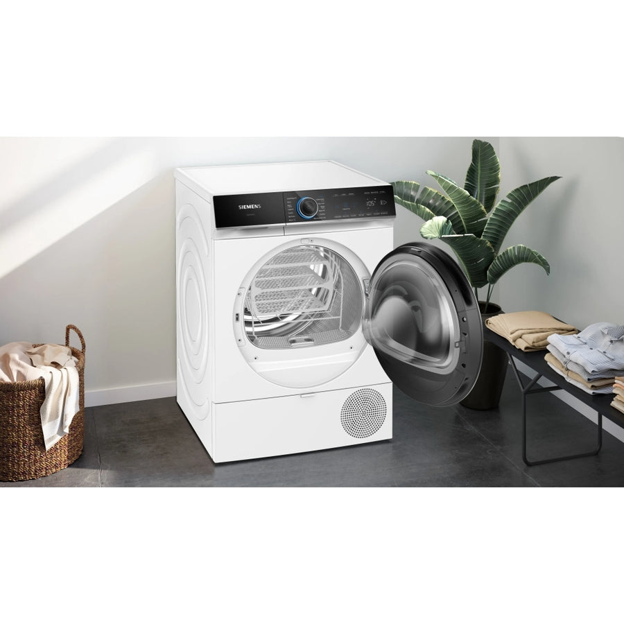 Siemens iQ700 WQ46B2C9GB 9kg Heat Pump Condenser Tumble Dryer - White