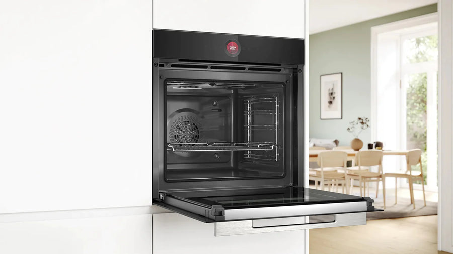 Bosch Series 8 HBG7741B1B built-in single oven w Pyrolytic cleaning - Black
