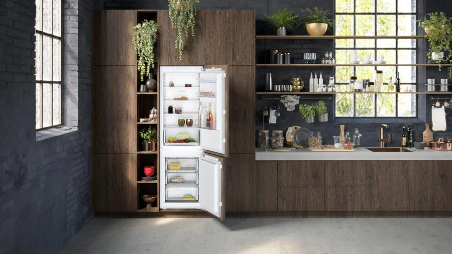 Neff N30 KI7861FE0G built-in 70/30 fridge freezer [Free 5-years parts & labour guarantee]