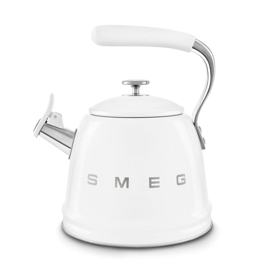 Smeg WKF01WH Retro Style Whistling Kettle - White